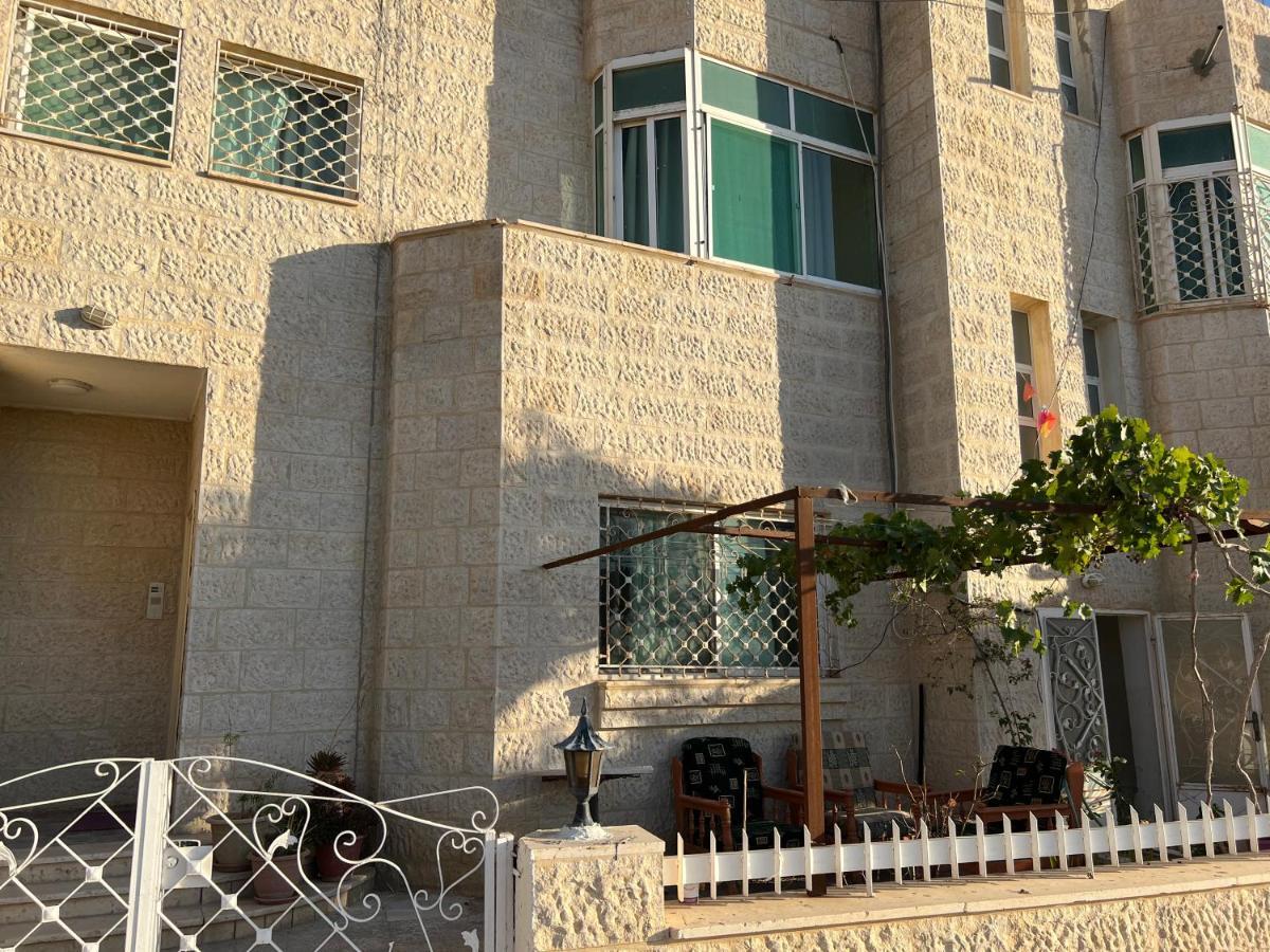 Appartement Petra Luxurious View House à Wadi Musa Extérieur photo